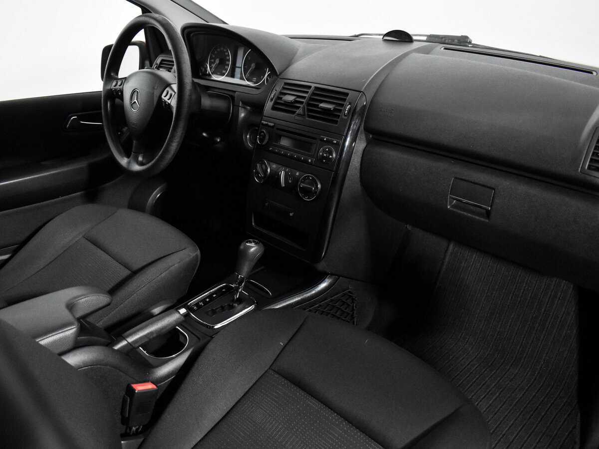 Mercedes-Benz A-Класс с пробегом — 2012 год. Фото: #13