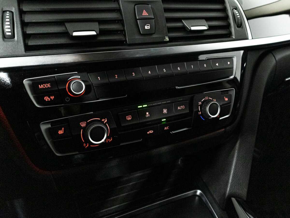 BMW 3 серии с пробегом — 2018 год. Фото: #14