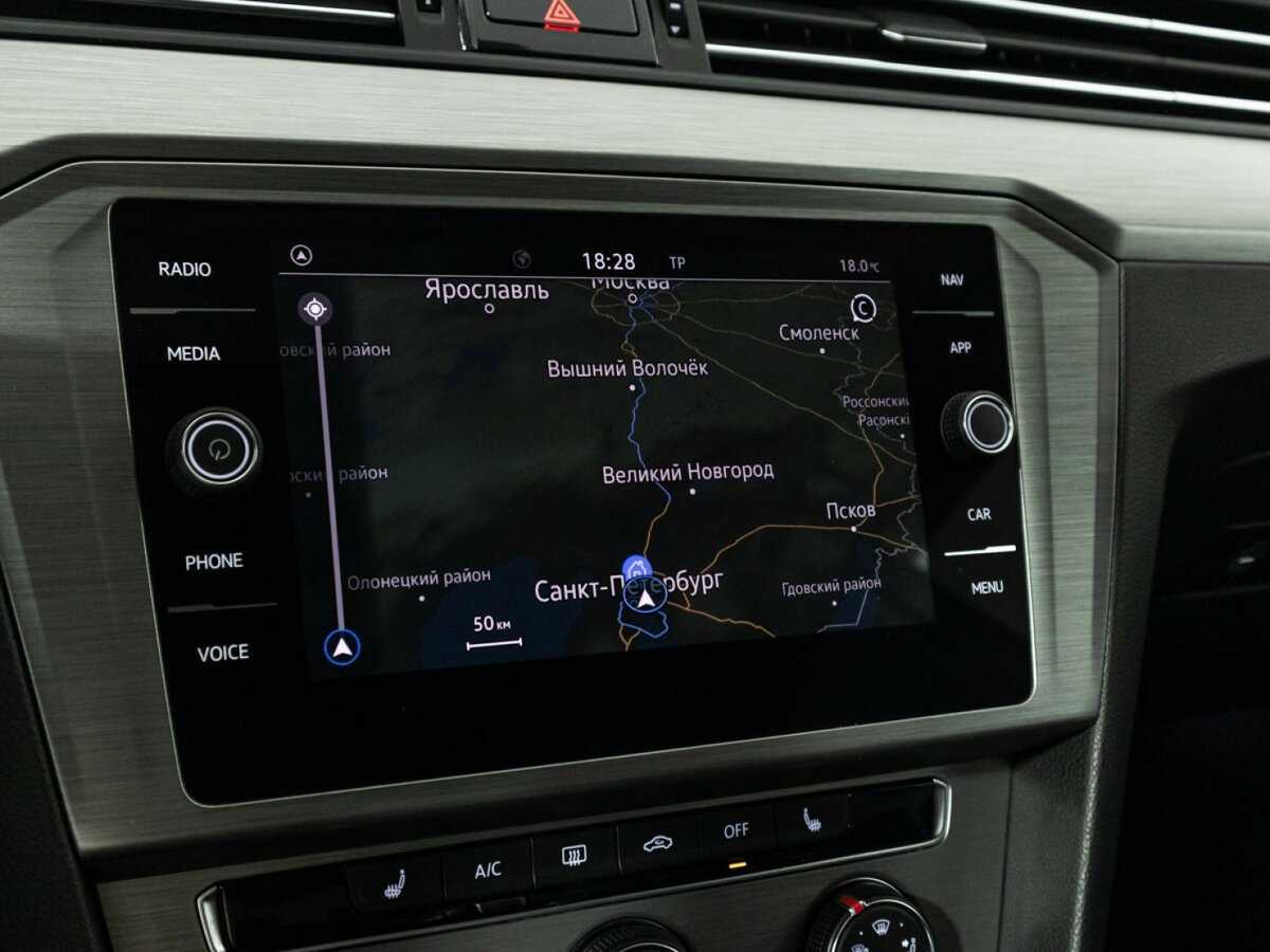 Volkswagen Passat с пробегом — 2021 год. Фото: #16