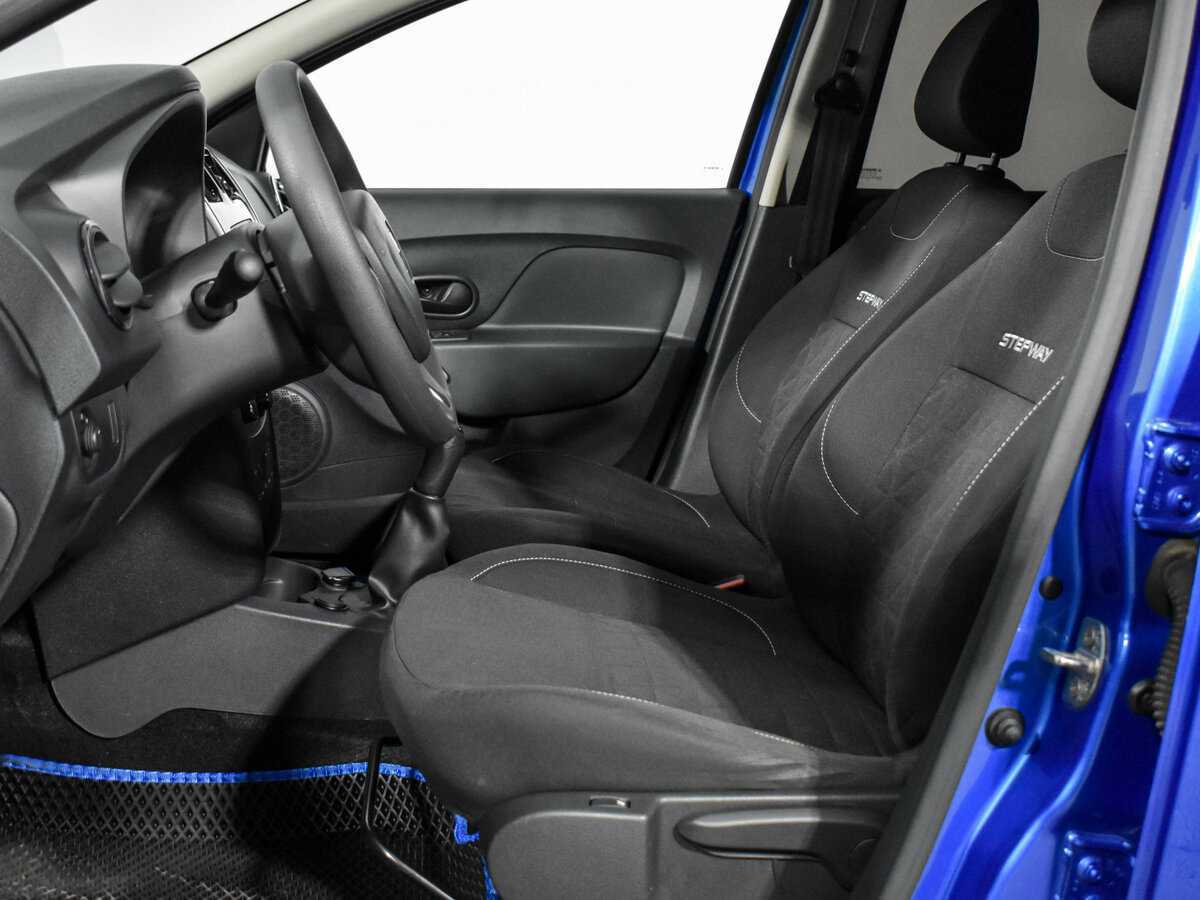 Renault Sandero с пробегом — 2018 год. Фото: #10