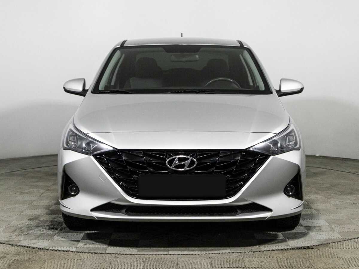 Hyundai Solaris с пробегом — 2022 год. Фото: #1