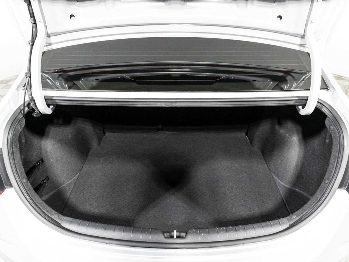 Hyundai Solaris с пробегом — 2022 год. Фото: #14