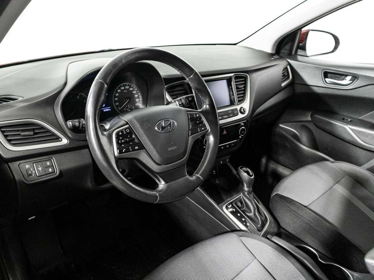 Hyundai Solaris с пробегом — 2017 год. Фото: #10