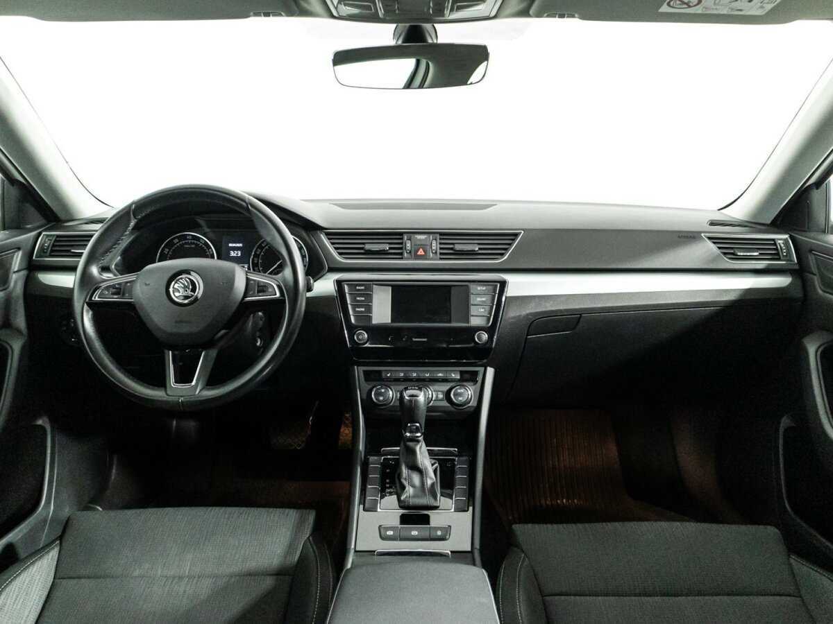 Skoda Superb с пробегом — 2016 год. Фото: #11