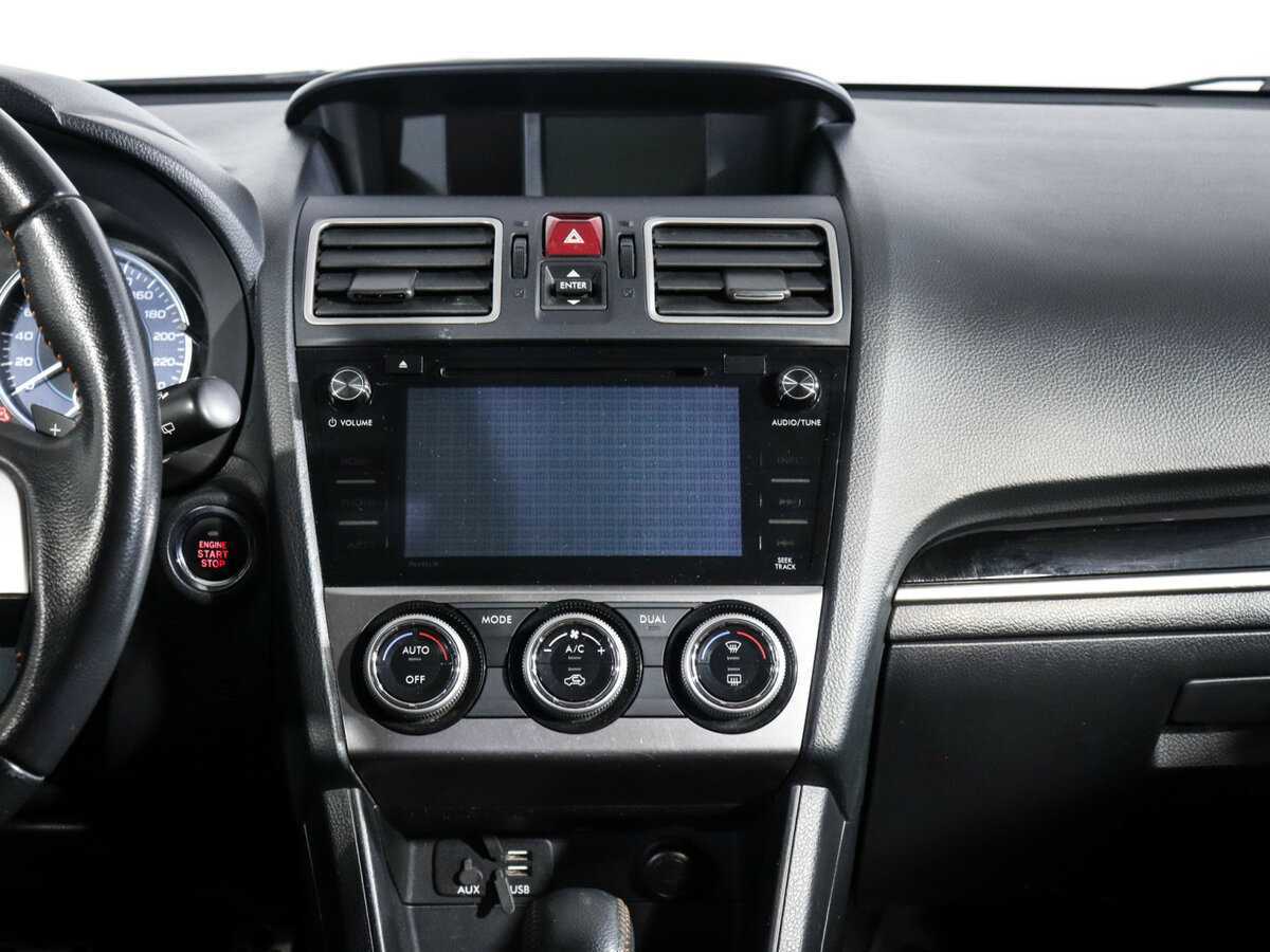 Subaru XV с пробегом — 2015 год. Фото: #9