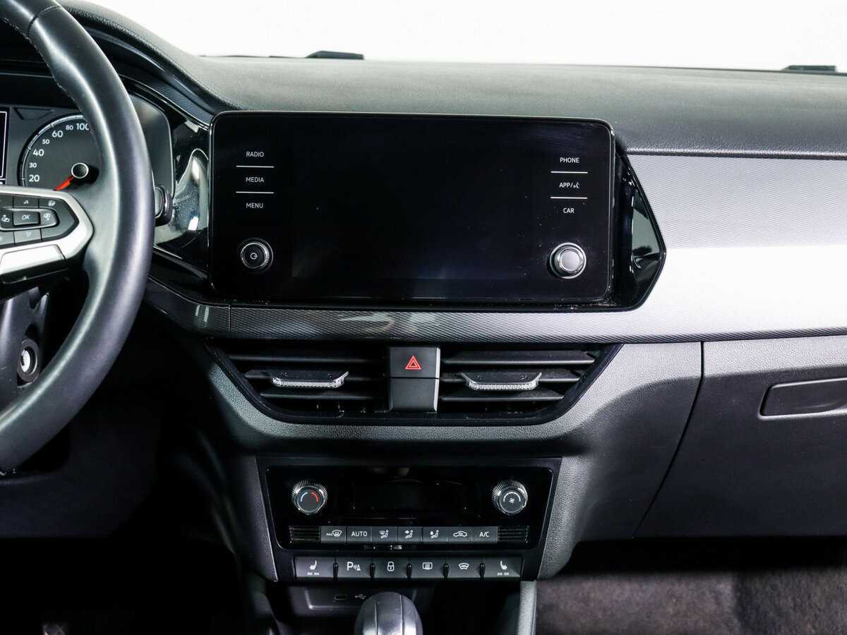 Volkswagen Polo с пробегом — 2021 год. Фото: #12