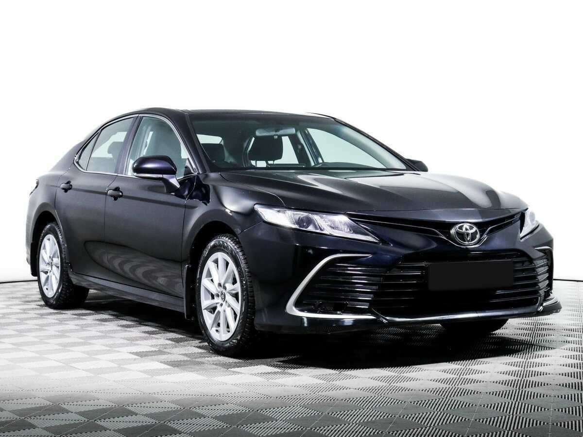 Toyota Camry с пробегом — 2021 год. Фото: #2