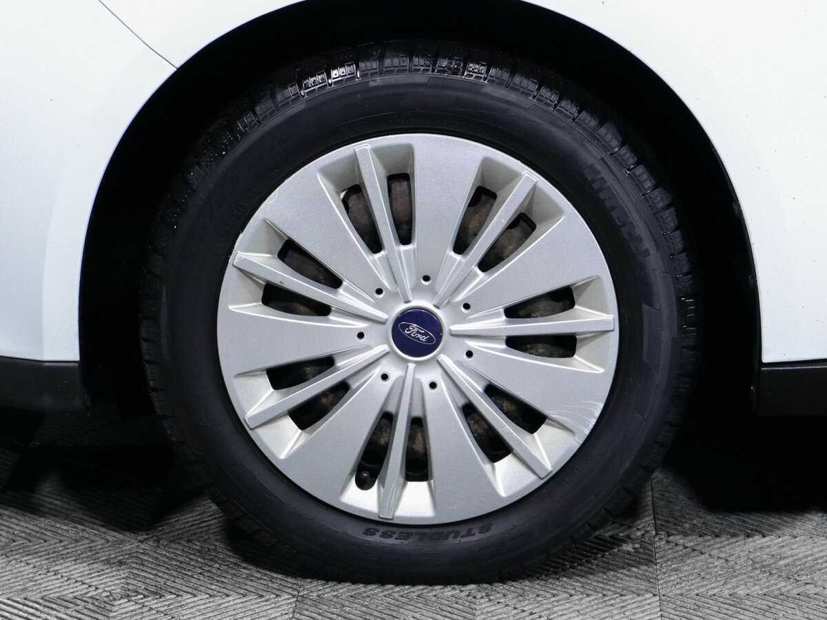 Ford Focus с пробегом — 2015 год. Фото: #14