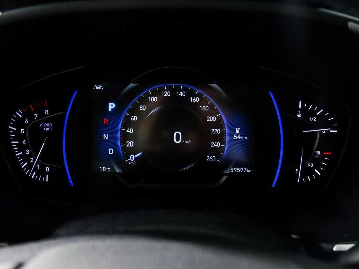 Hyundai Santa Fe с пробегом — 2019 год. Фото: #10