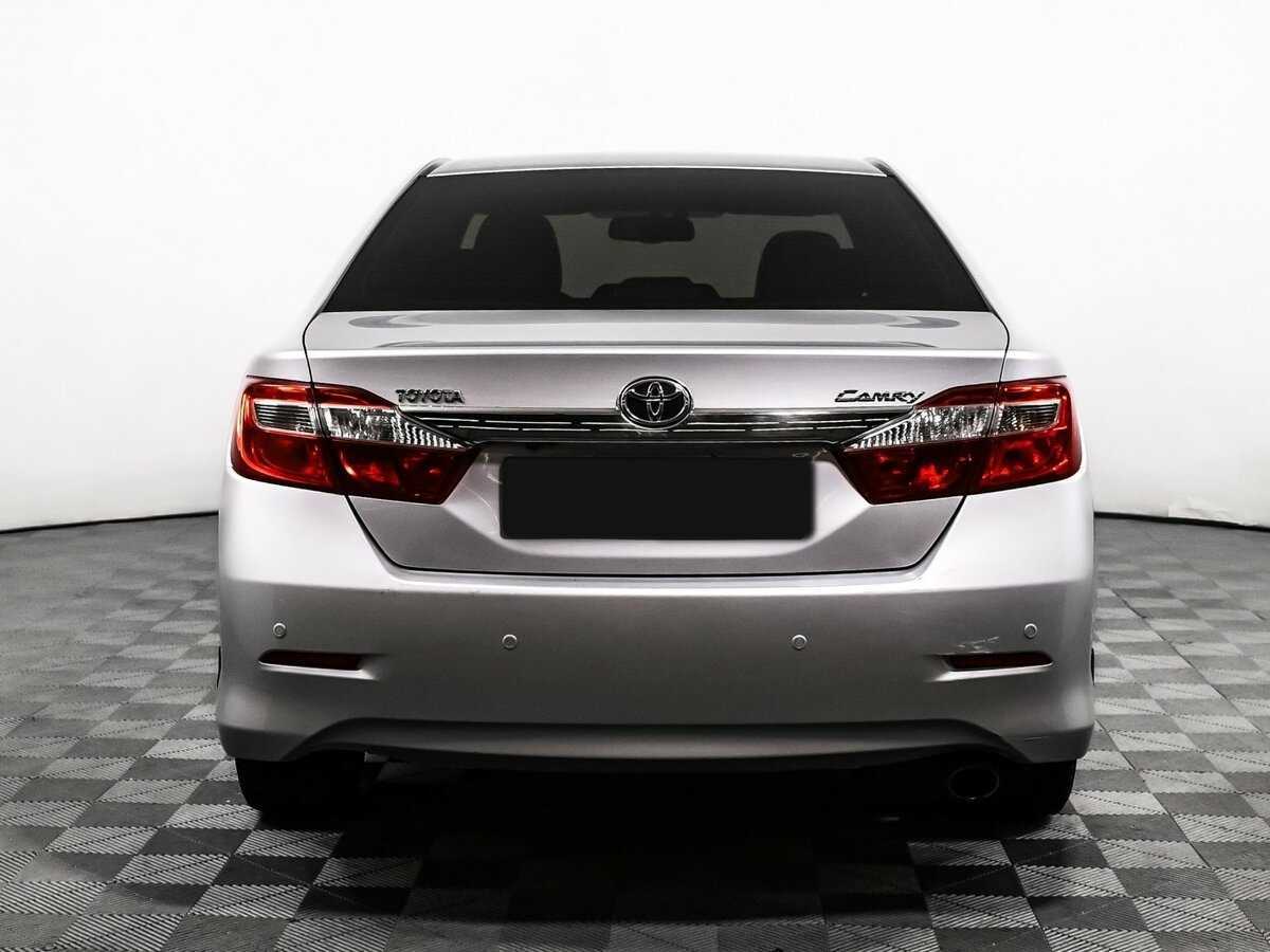Toyota Camry с пробегом — 2014 год. Фото: #5