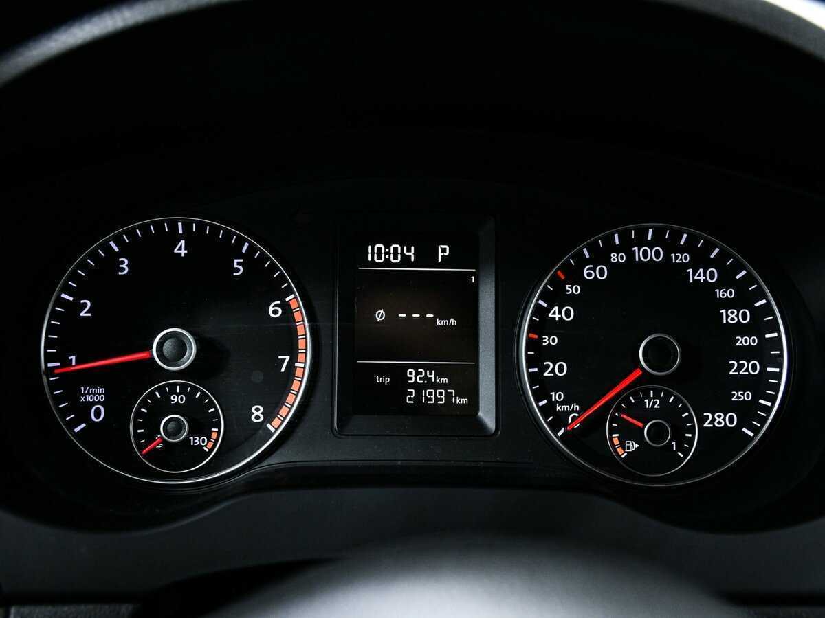 Volkswagen Jetta с пробегом — 2014 год. Фото: #9