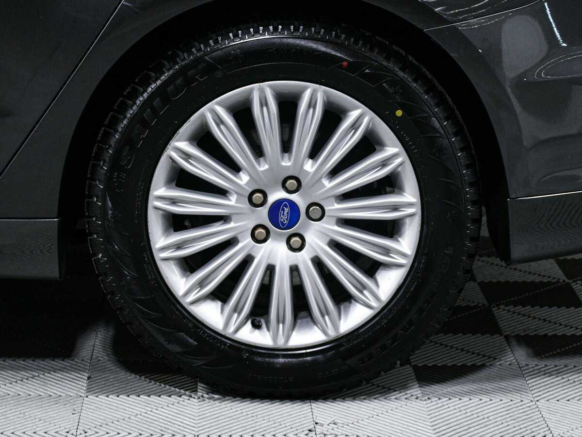 Ford Mondeo с пробегом — 2015 год. Фото: #13