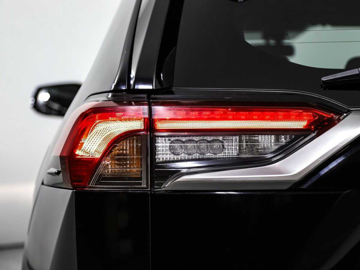 Toyota RAV4 с пробегом — 2020 год. Фото: #15