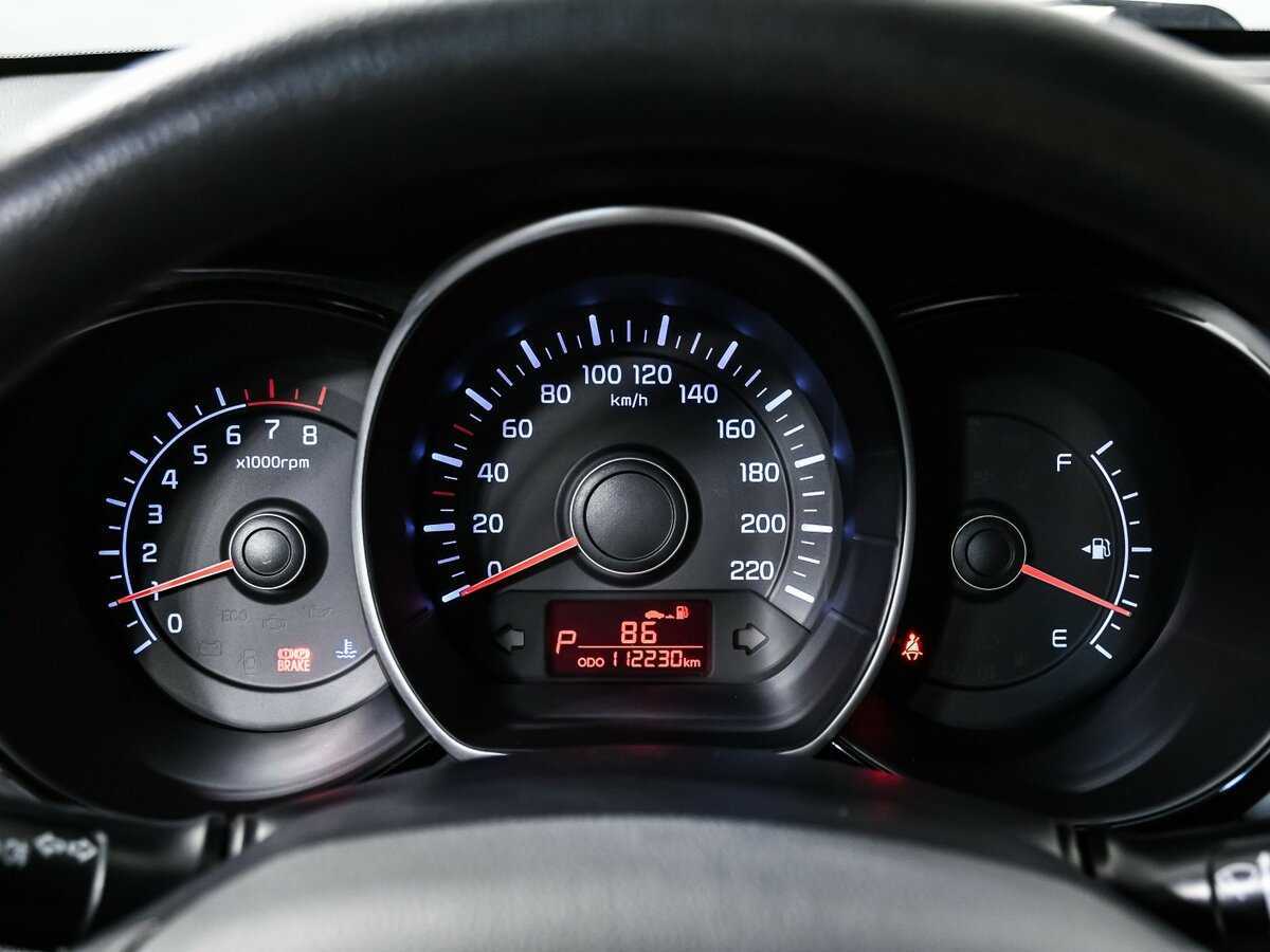 Kia Rio с пробегом — 2012 год. Фото: #9