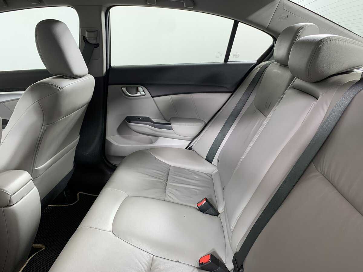 Honda Civic с пробегом — 2013 год. Фото: #19