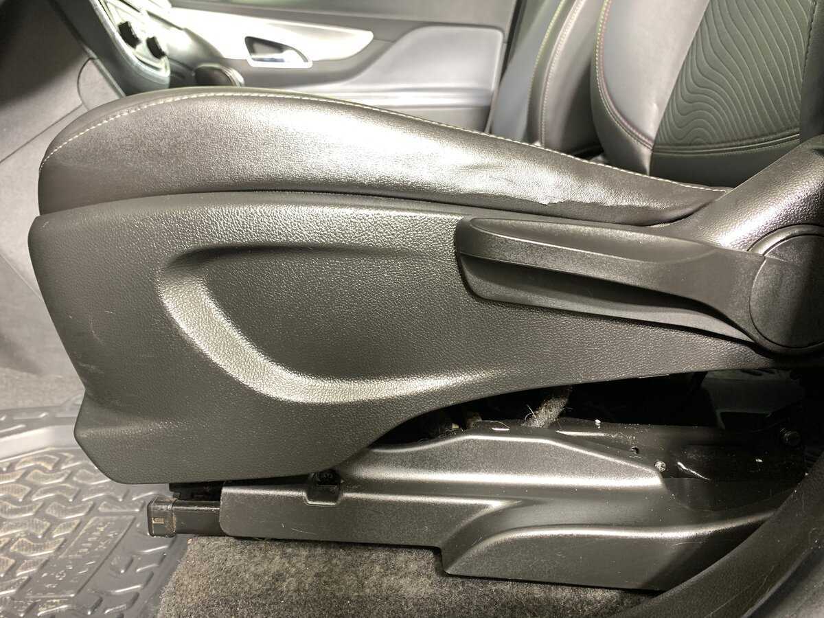 Opel Mokka с пробегом — 2014 год. Фото: #15