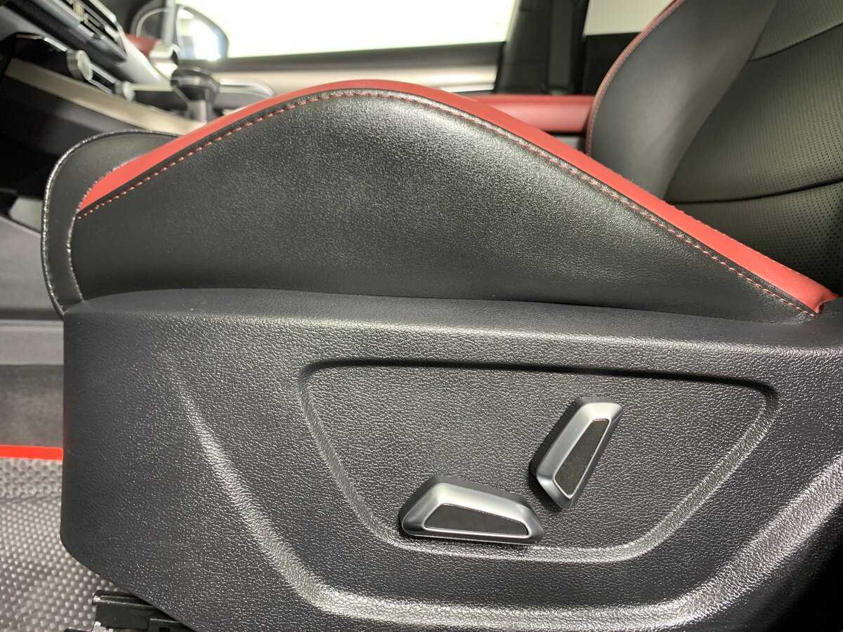 Geely Coolray с пробегом — 2023 год. Фото: #15