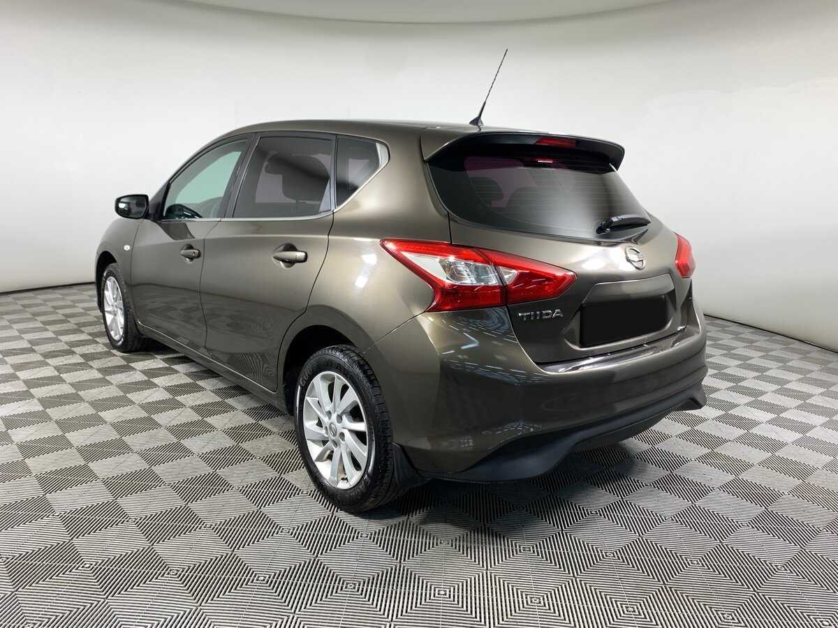 Nissan Tiida с пробегом — 2015 год. Фото: #6