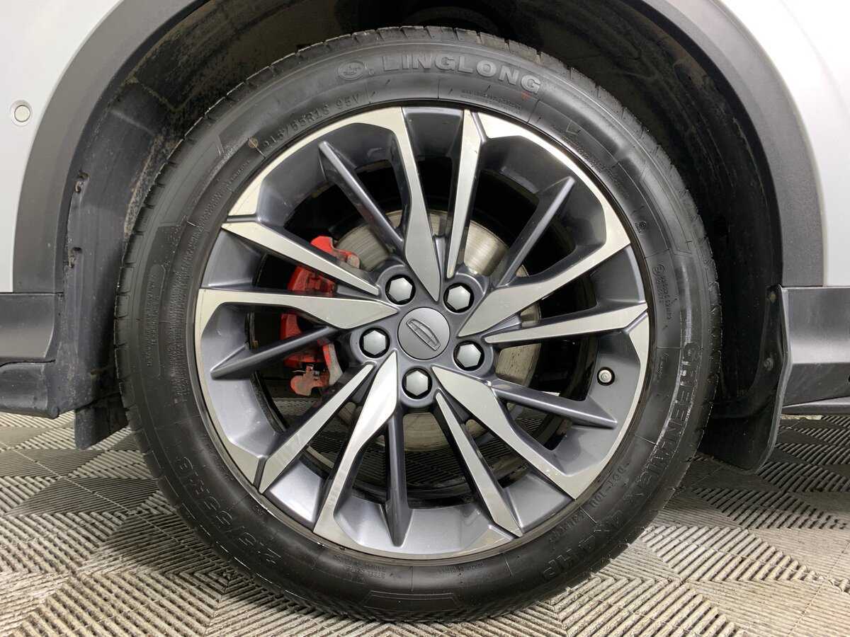 Geely Coolray с пробегом — 2021 год. Фото: #8