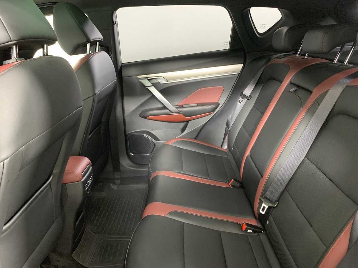 Geely Coolray с пробегом — 2022 год. Фото: #19