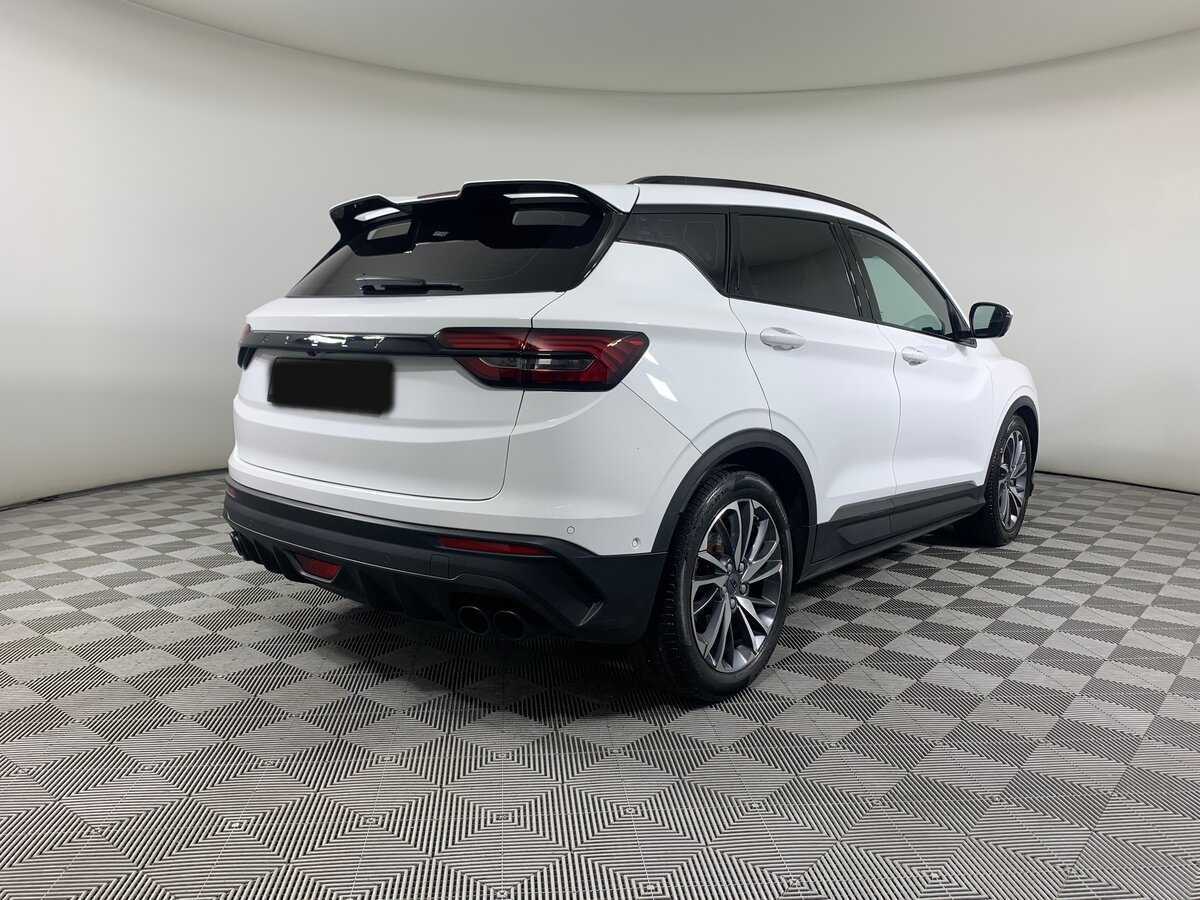 Geely Coolray с пробегом — 2023 год. Фото: #4