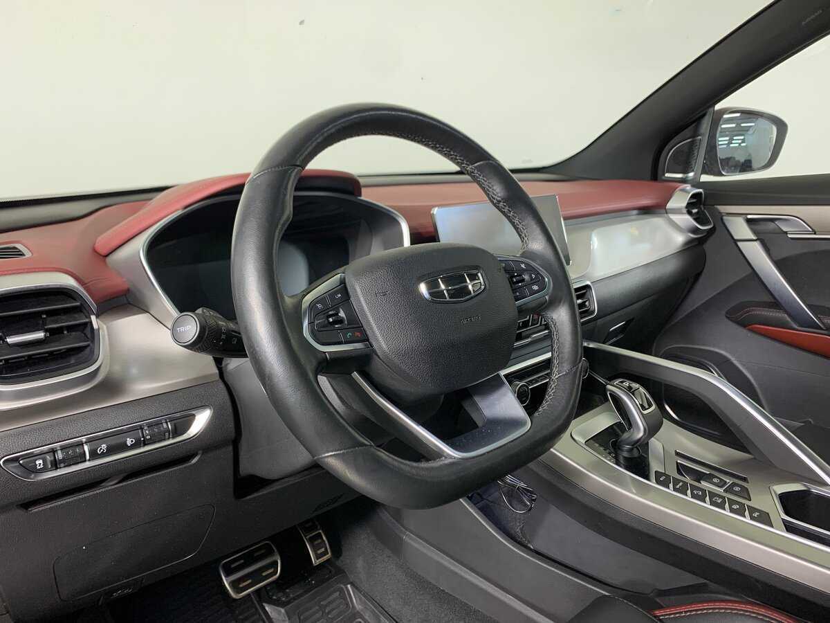 Geely Coolray с пробегом — 2021 год. Фото: #10