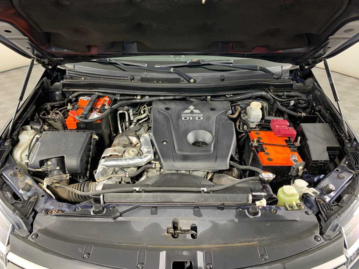 Mitsubishi Pajero Sport с пробегом — 2018 год. Фото: #10