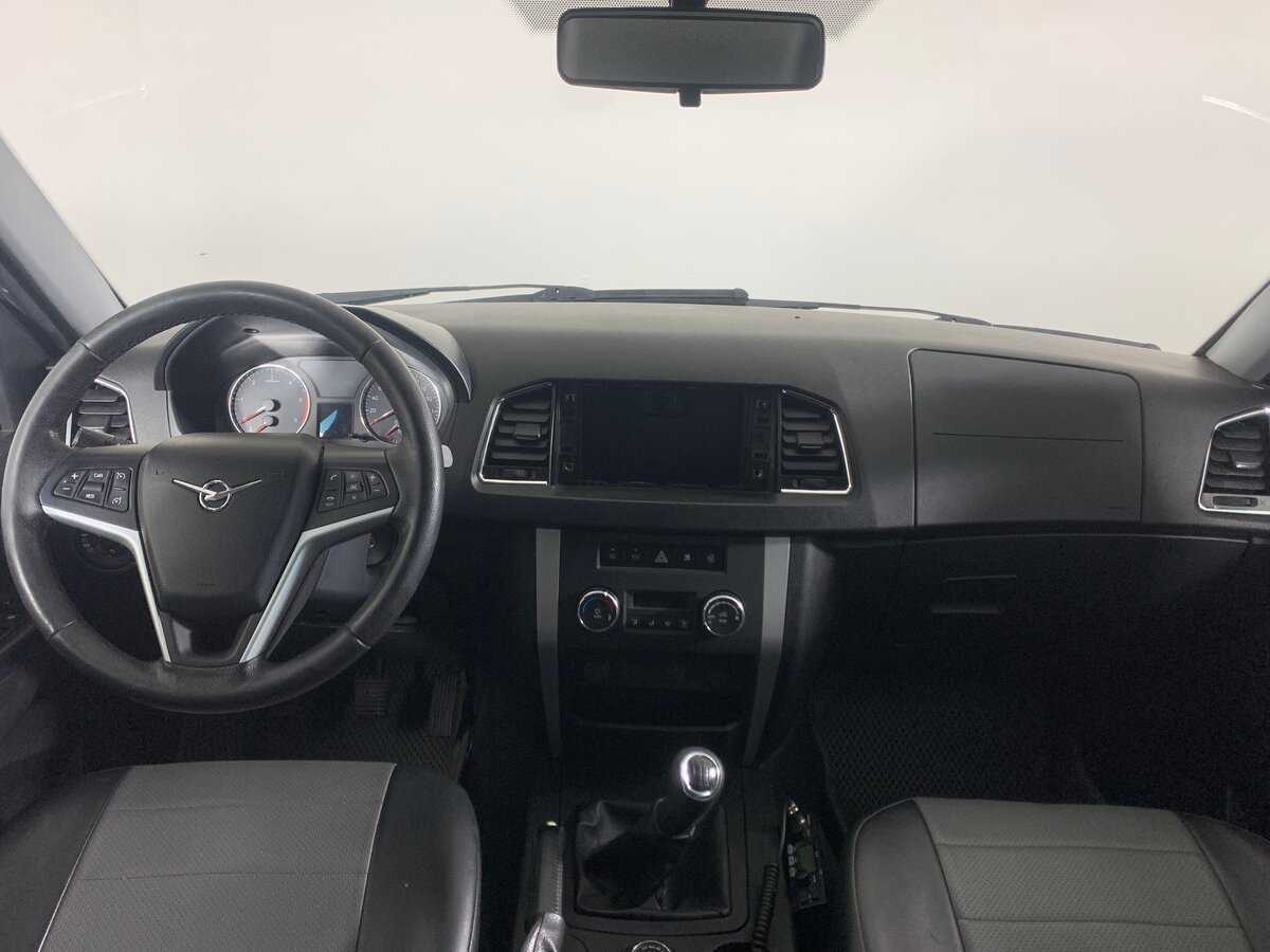 УАЗ Patriot с пробегом — 2017 год. Фото: #12