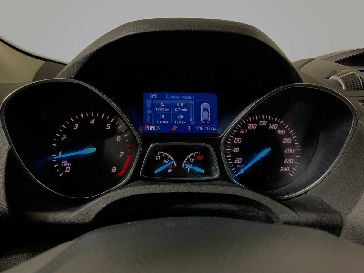 Ford Kuga с пробегом — 2016 год. Фото: #14