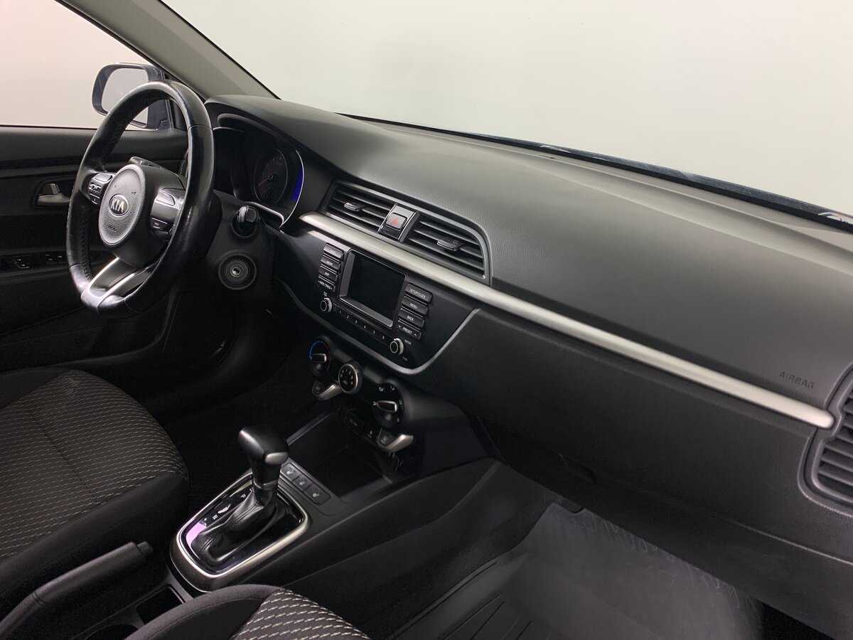 Kia Rio с пробегом — 2017 год. Фото: #13