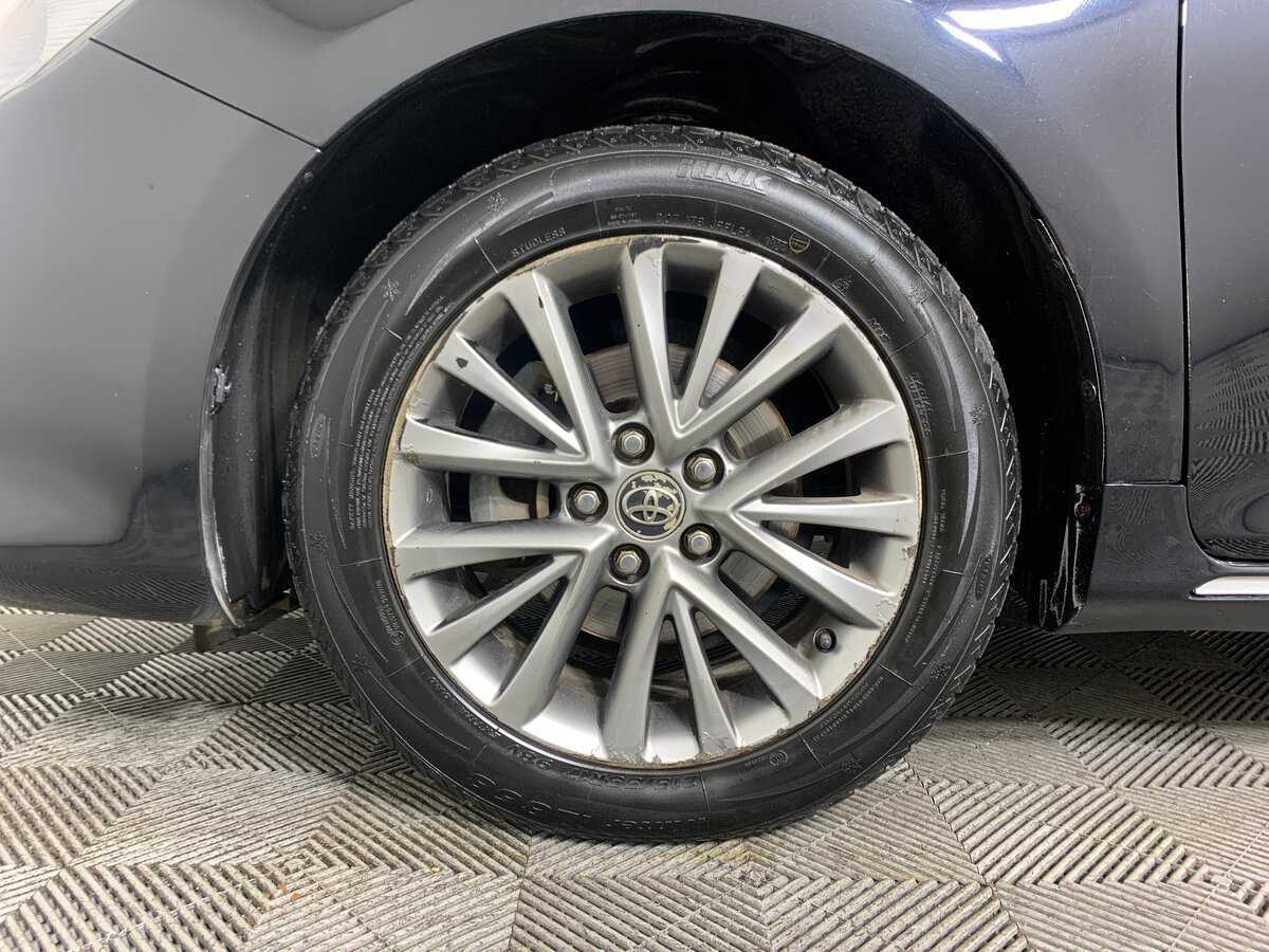 Toyota Camry с пробегом — 2016 год. Фото: #8