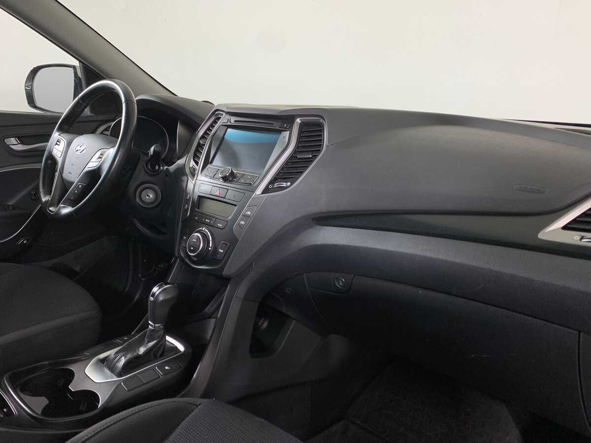 Hyundai Santa Fe с пробегом — 2017 год. Фото: #10