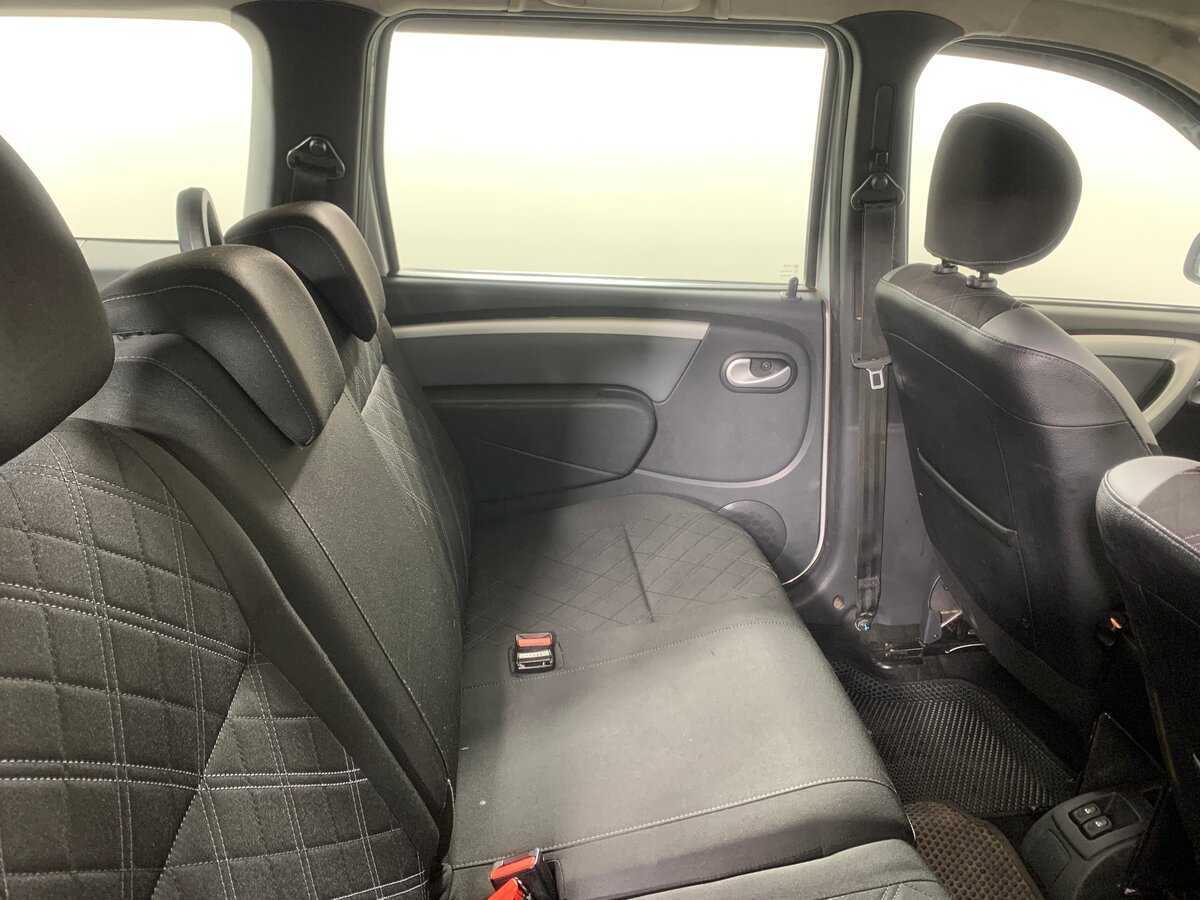 Lada (ВАЗ) Largus с пробегом — 2019 год. Фото: #17