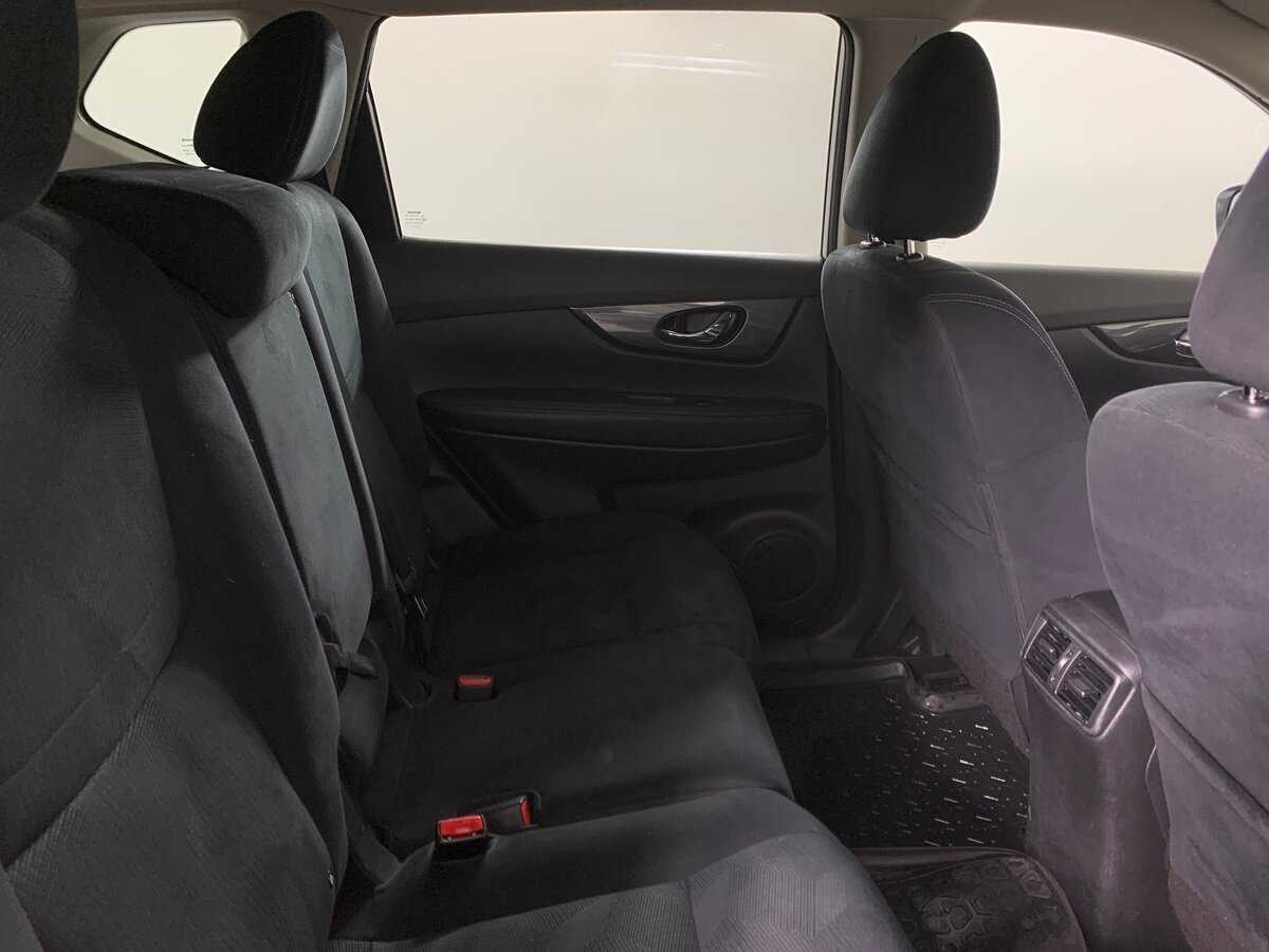 Nissan X-Trail с пробегом — 2016 год. Фото: #17