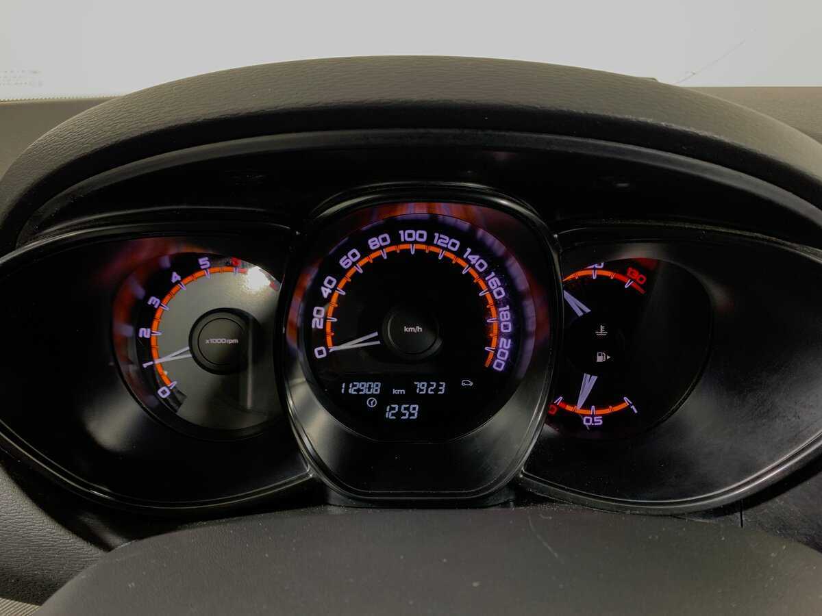 Lada (ВАЗ) Vesta с пробегом — 2021 год. Фото: #14