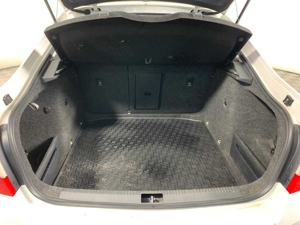 Skoda Octavia с пробегом — 2015 год. Фото: #19