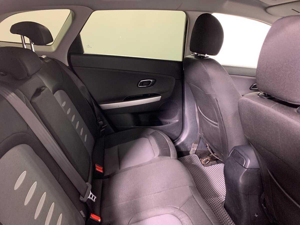 Kia Ceed с пробегом — 2013 год. Фото: #17