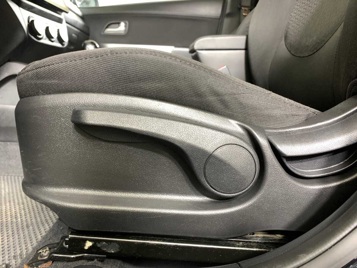 Kia Rio с пробегом — 2015 год. Фото: #15