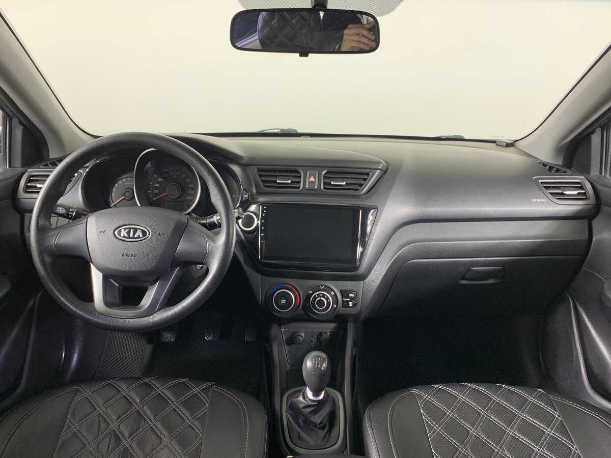 Kia Rio с пробегом — 2012 год. Фото: #11
