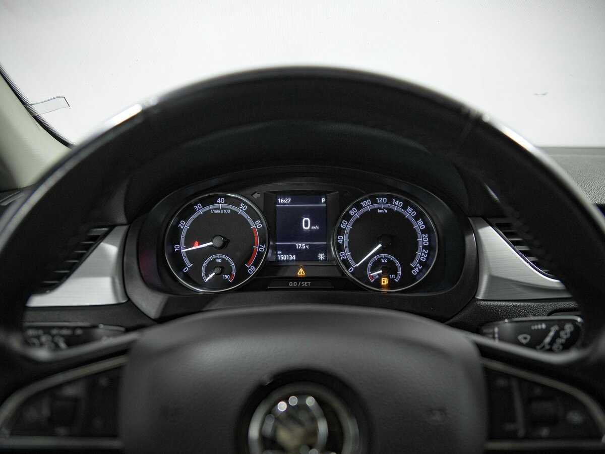 Skoda Rapid с пробегом — 2019 год. Фото: #6