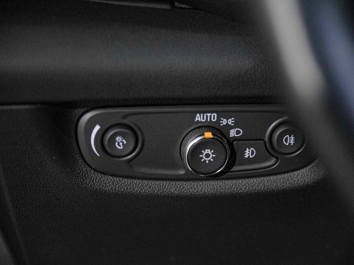 Opel Insignia с пробегом — 2018 год. Фото: #14