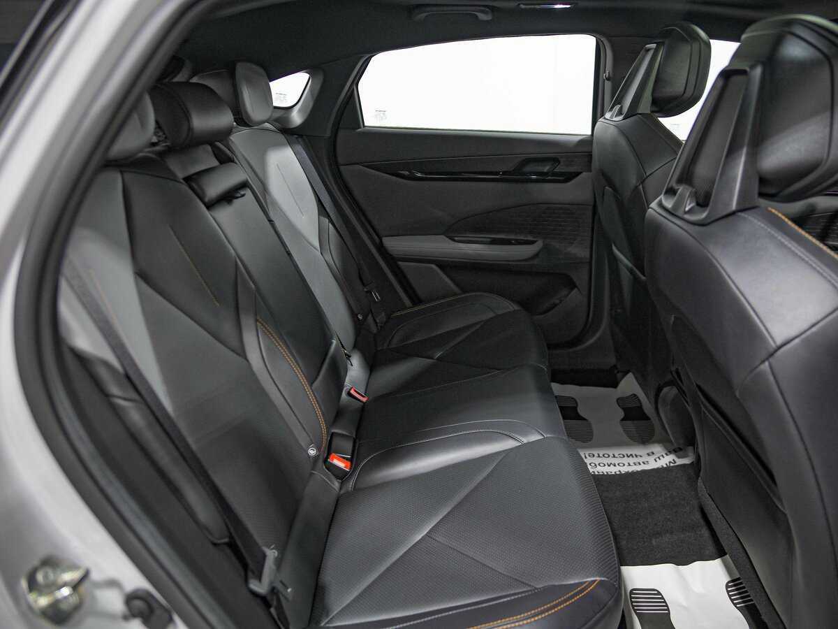 Changan UNI-V с пробегом — 2023 год. Фото: #19