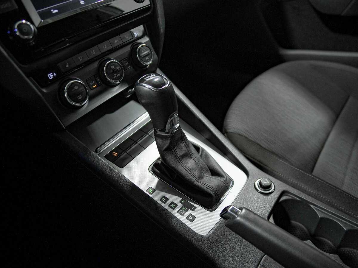 Skoda Octavia с пробегом — 2016 год. Фото: #9