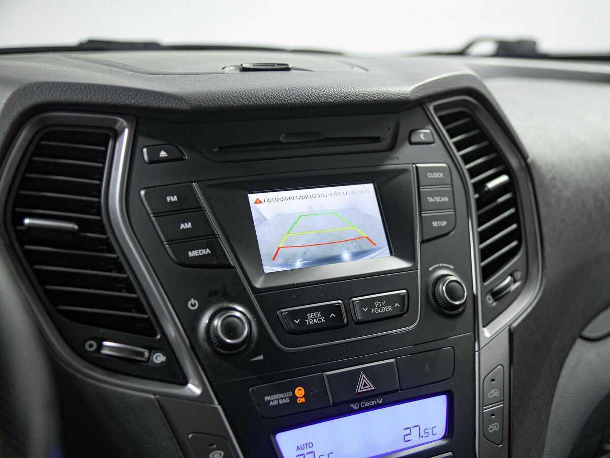 Hyundai Santa Fe с пробегом — 2015 год. Фото: #11