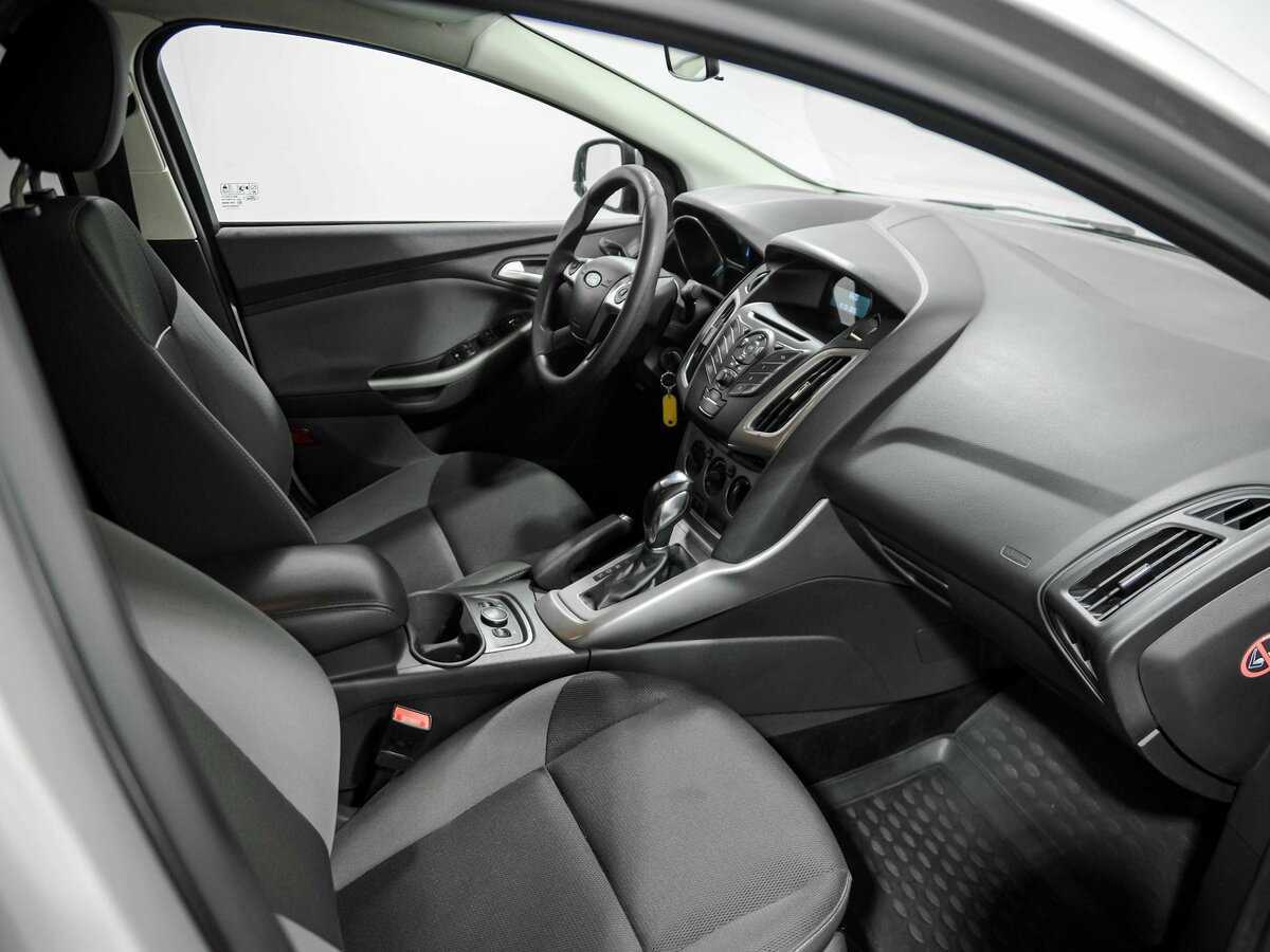 Ford Focus с пробегом — 2012 год. Фото: #13