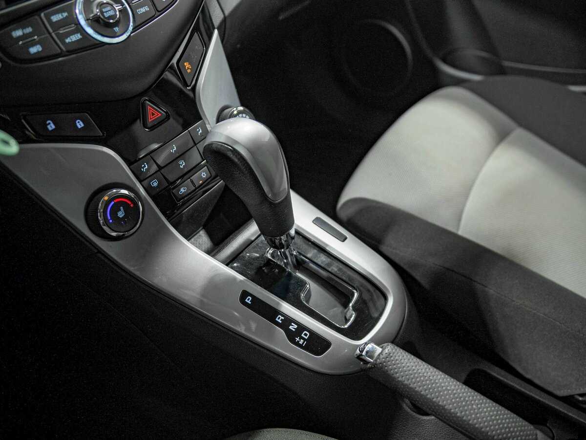 Chevrolet Cruze с пробегом — 2013 год. Фото: #9