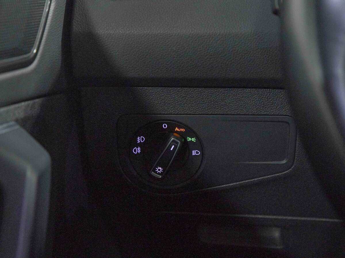 Volkswagen Tiguan с пробегом — 2018 год. Фото: #12