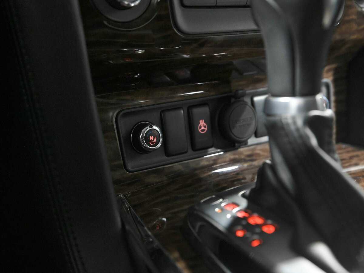 Nissan Patrol с пробегом — 2012 год. Фото: #14