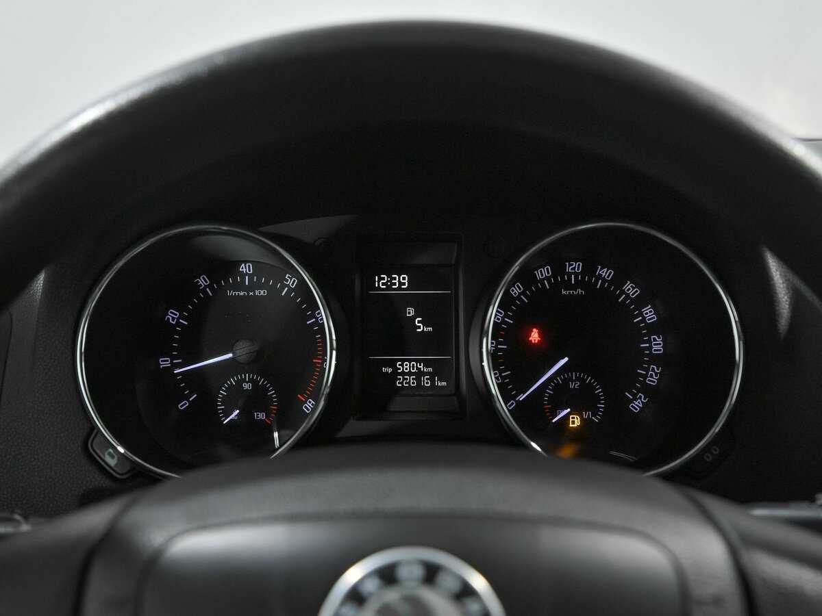 Skoda Yeti с пробегом — 2012 год. Фото: #6