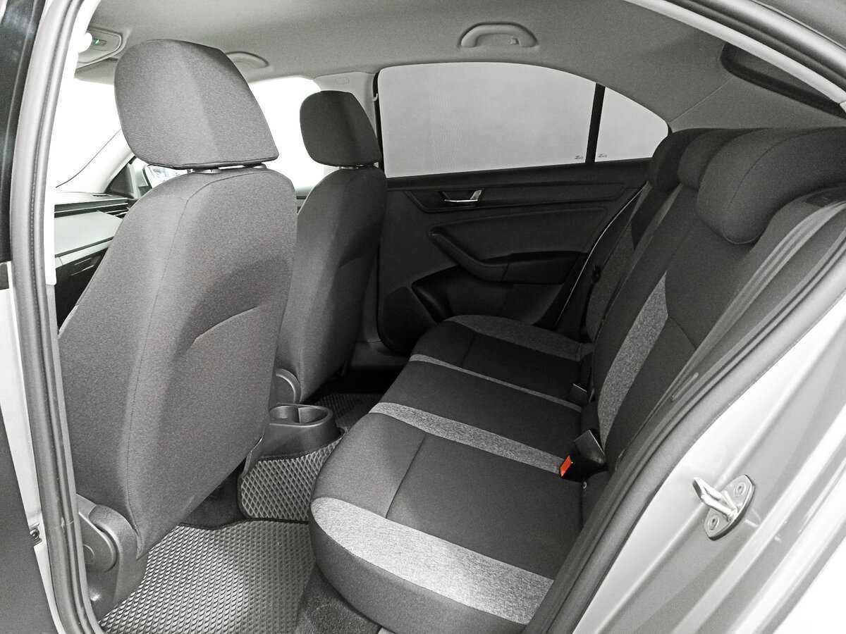 Skoda Rapid с пробегом — 2021 год. Фото: #11